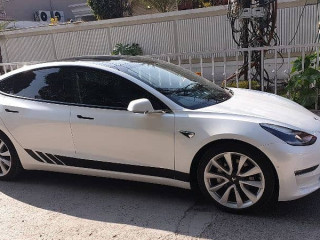 tesla-model-3-long-range-450km-electric-75kw-dual-motor-pearl-white