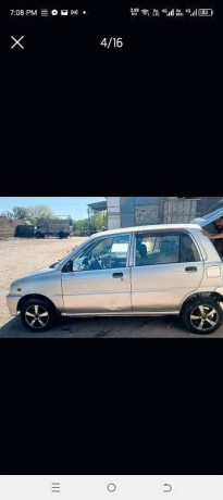 daihatsu-cuore-2006-big-18