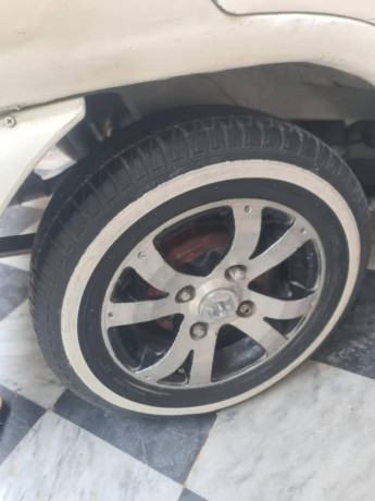 suzuki-mehran-vxr-1996-big-4
