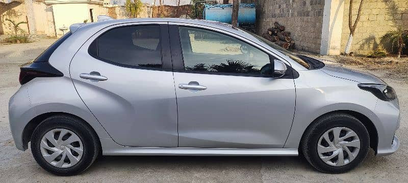 toyota-yaris-model-2021-toyota-yaris-in-car-total-genuine-big-4