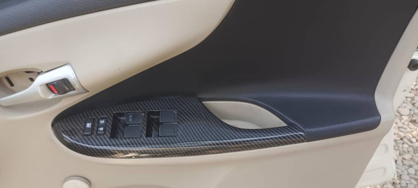 toyota-corolla-xli-vvti-limited-edition-2013-big-6