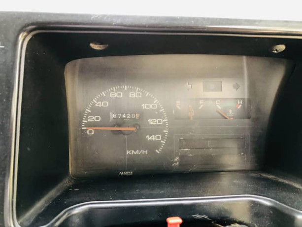 suzuki-mehran-vx-2005-big-8