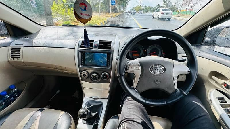 toyota-corolla-gli-2012-big-5