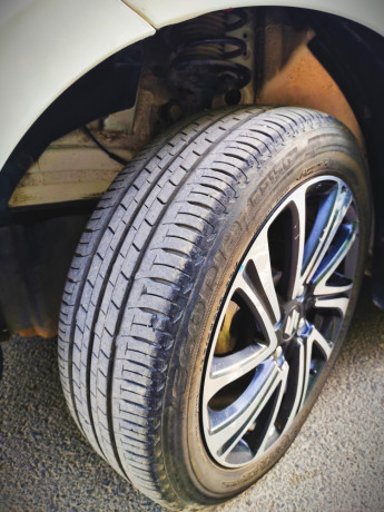 suzuki-swift-glx-cvt-big-14