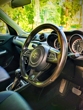 suzuki-swift-glx-cvt-big-11