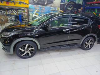 honda-vezel-2014