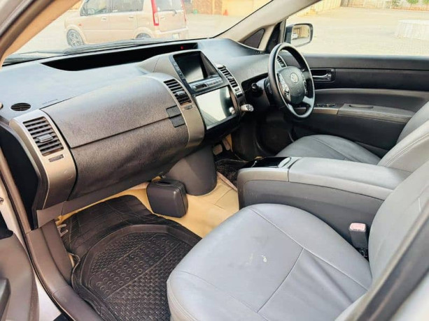toyota-prius-2007-big-3