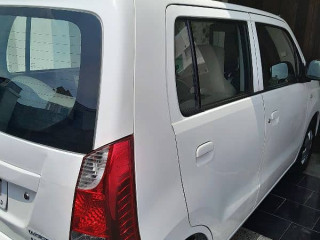 suzuki-wagon-r-2017