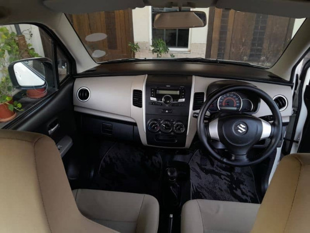 suzuki-wagon-r-2017-big-6