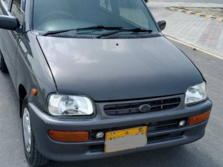 daihatsu-cuore-2011