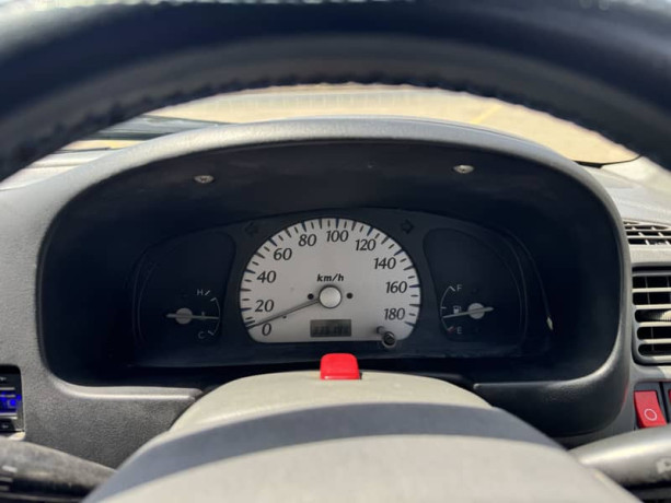 suzuki-alto-vxr-2009-big-14