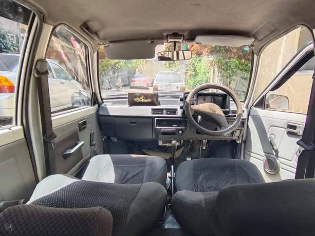 suzuki-mehran-vx-2017-big-5