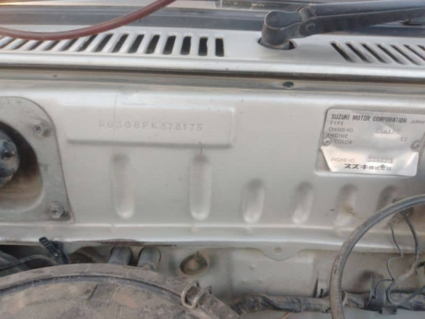 suzuki-mehran-vx-2006-big-17