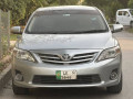 toyota-corolla-gli-small-0