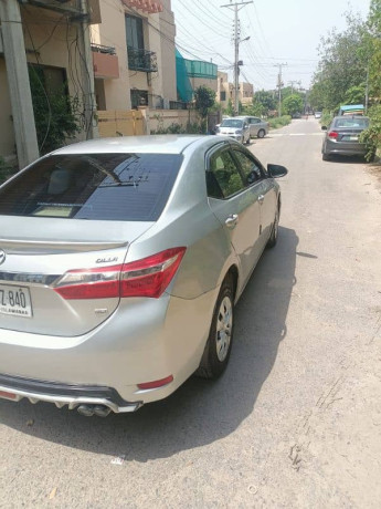 toyota-corolla-automatic-gli-13-2017-big-3