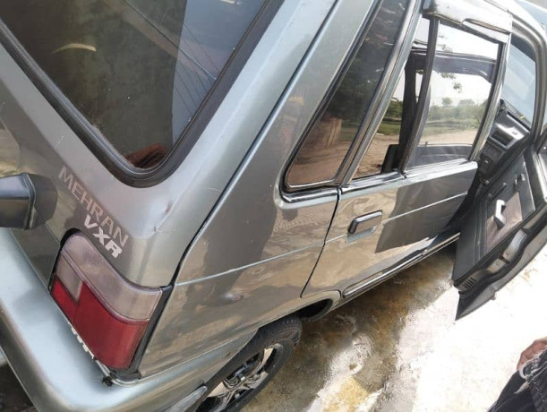 suzuki-mehran-vxr-2013-big-4
