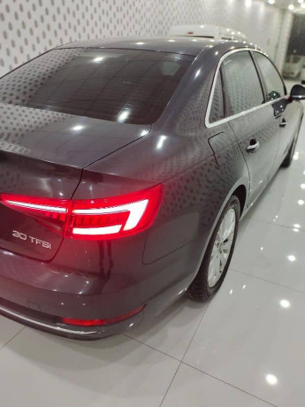 audi-a4-2016-big-6