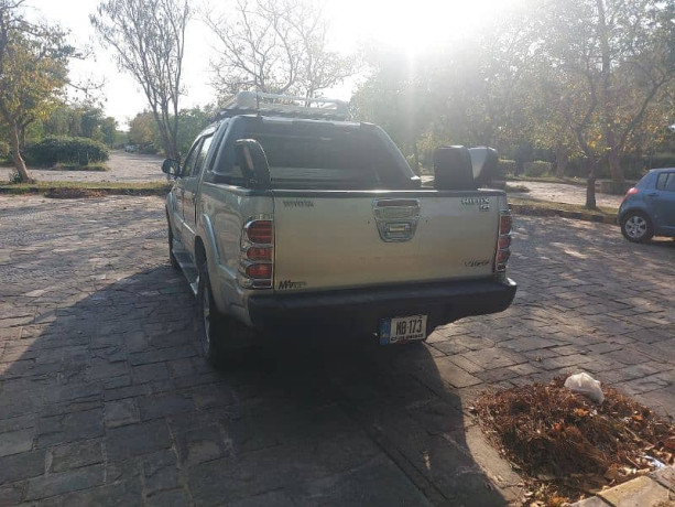 toyota-hilux-2005-big-5