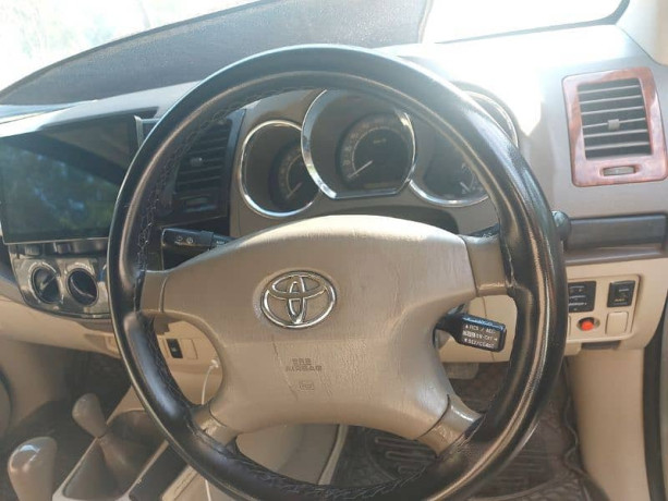 toyota-hilux-2005-big-9