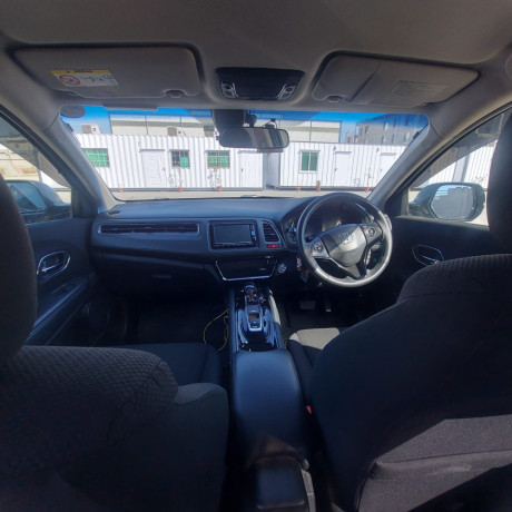 honda-vezel-hybrid-x-l-package-2015-big-8