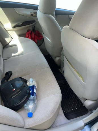 toyota-corolla-altis-2012-big-6