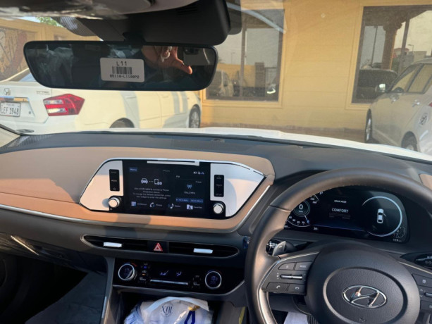 hyundai-sonata-25-big-17