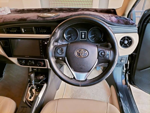 toyota-corolla-altis-x-2021-reg-2022-big-4