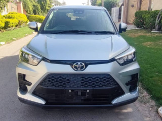 toyota-raize-xs-2021