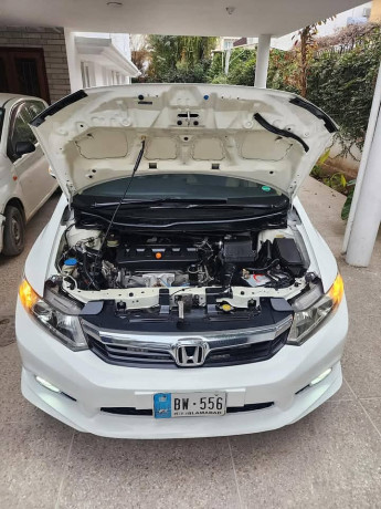 honda-civic-vti-oriel-2015-big-1