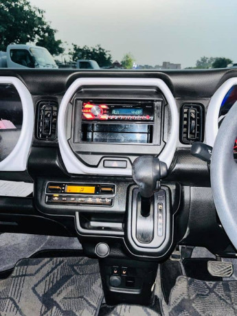 suzuki-hustler-2023-big-14