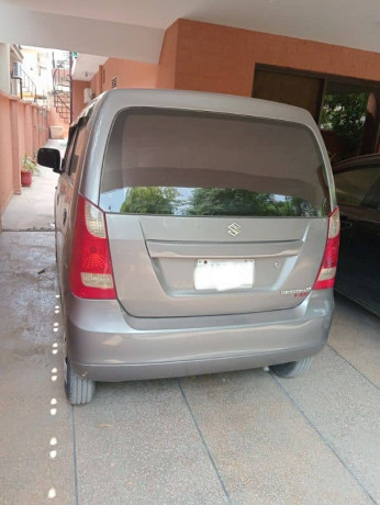 suzuki-wagon-r-2016-big-9