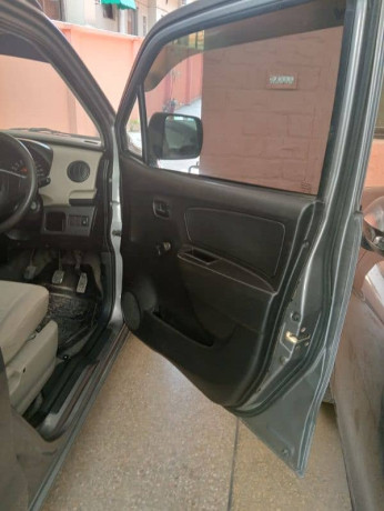 suzuki-wagon-r-2016-big-6