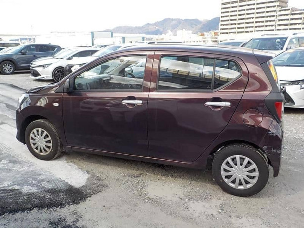 daihatsu-mira-2025-big-4