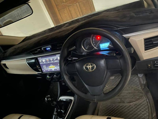 toyota-corolla-xli-2014-big-10