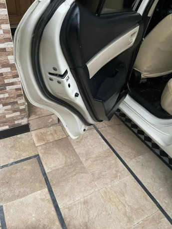 toyota-corolla-xli-2014-big-5