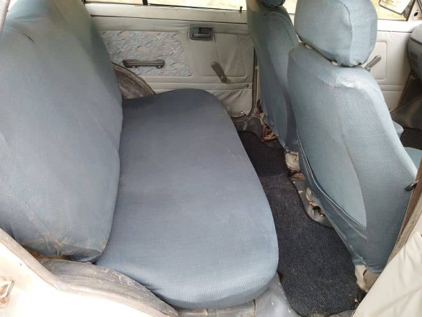 suzuki-mehran-vxr-2007-big-8
