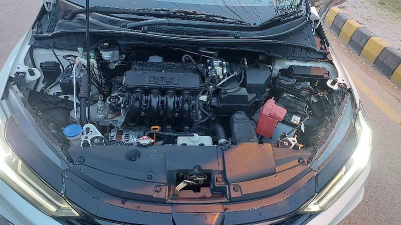 honda-city-aspire-cvt-15-22-223-big-4