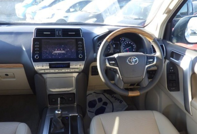toyota-prado-tx-l-27-petrol-big-4