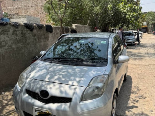 toyota-vitz-2010-model-fresh-condition