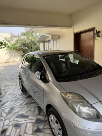 toyota-vitz-2010-model-fresh-condition-big-3