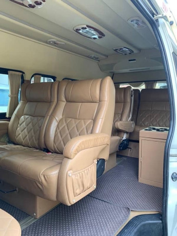 toyota-hiace-modified-for-touring-big-2
