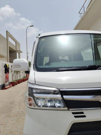 daihatsu-hijet-2019-big-2