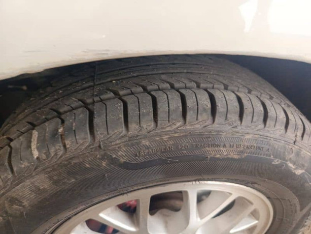 toyota-corolla-20-d-1998-big-7