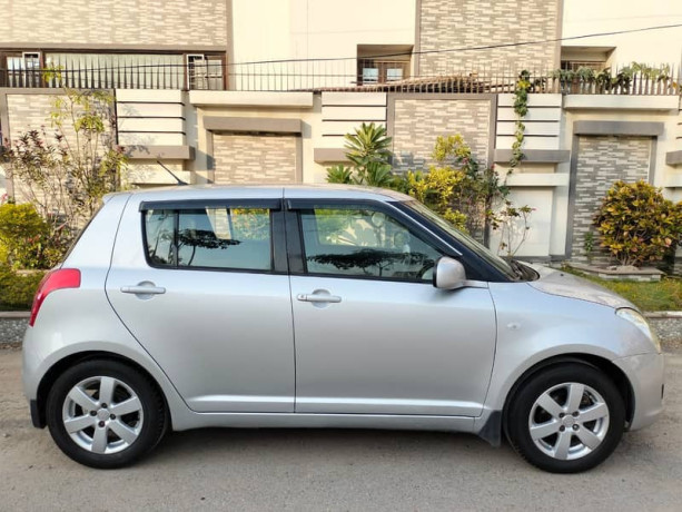 suzuki-swift-model-2015-automatic-big-8