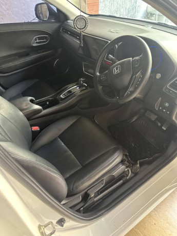honda-vezel-2015-big-14