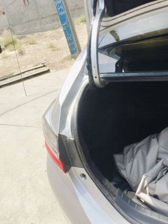 toyota-corolla-gli-2019-big-19