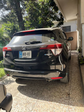 honda-vezel-2015-model-big-3