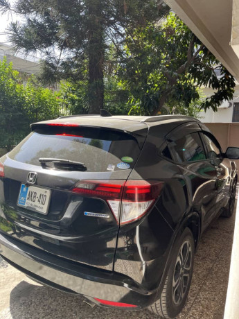 honda-vezel-2015-model-big-4