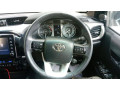 toyota-hilux-2023-small-9
