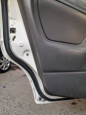 suzuki-alto-2007-big-10